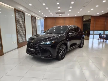 2025 Lexus NX с пробегом 16 362 км