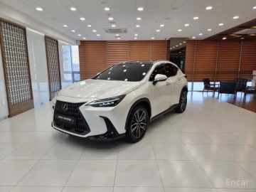 2024 Lexus NX с пробегом 15 065 км