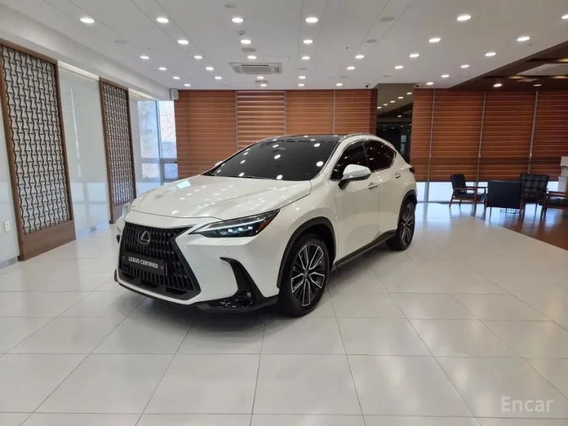 2024 Lexus NX с пробегом 15 065 км