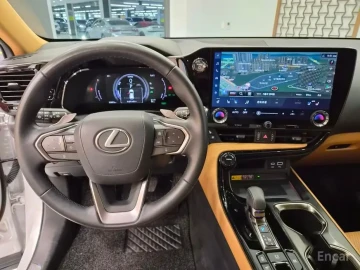 2024 Lexus NX с пробегом 15 065 км