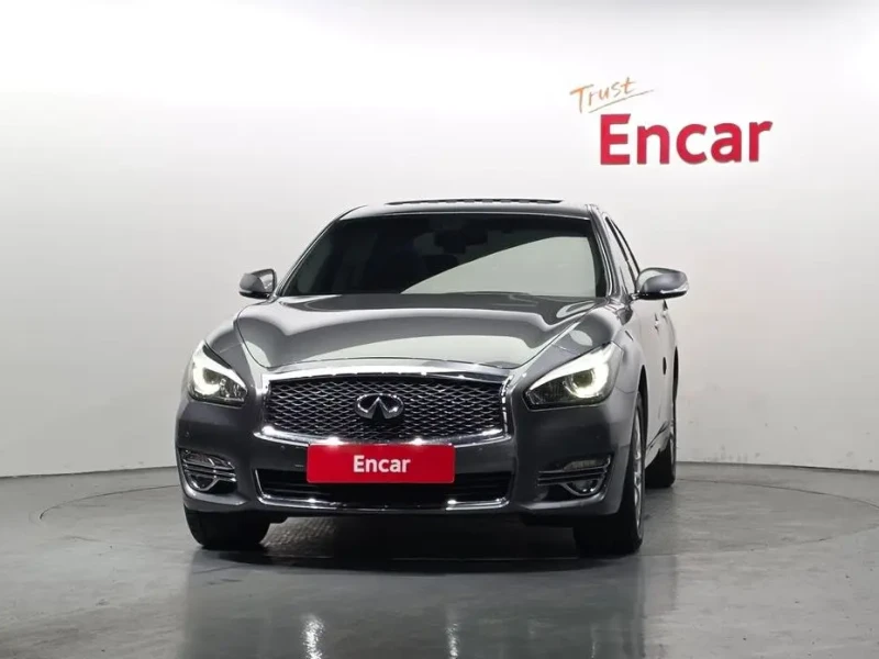 2018 Infiniti Q70 с пробегом 104 800 км