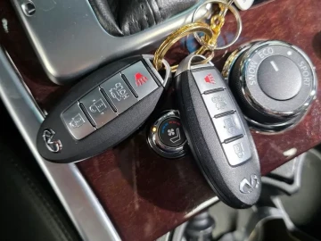 2018 Infiniti Q70 с пробегом 104 800 км