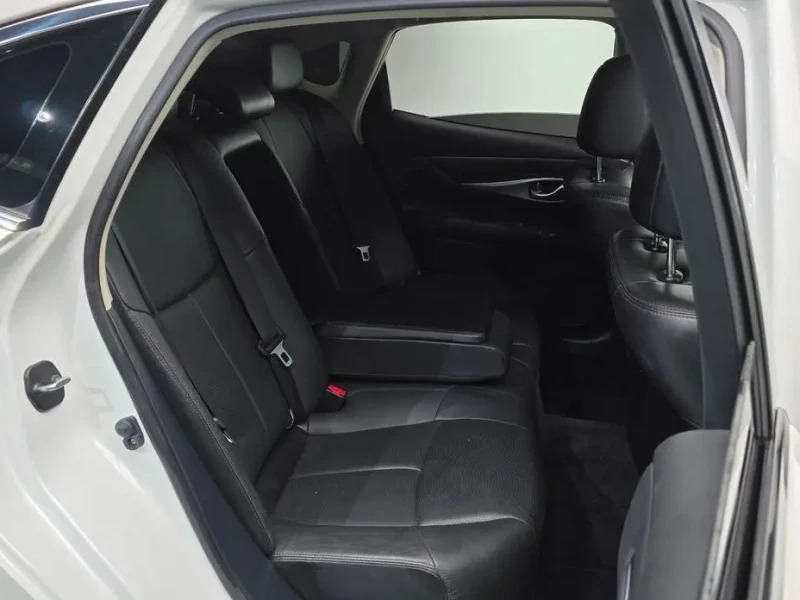 2017 Infiniti Q70 с пробегом 154 857 км