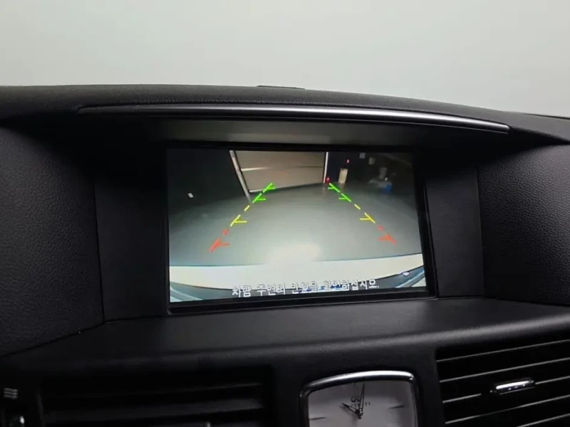 2017 Infiniti Q70 с пробегом 154 857 км