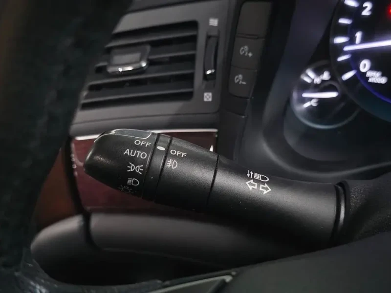 2017 Infiniti Q70 с пробегом 154 857 км