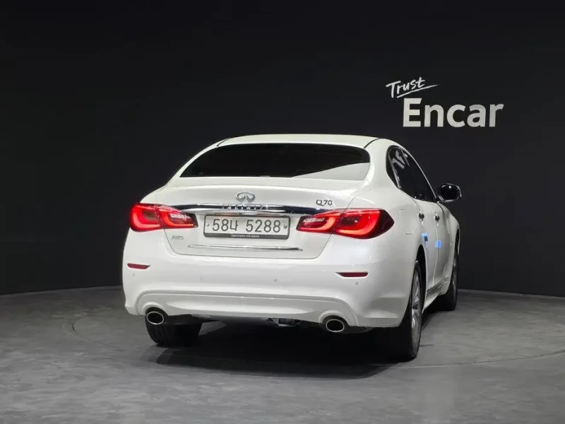 2018 Infiniti Q70 с пробегом 107 344 км