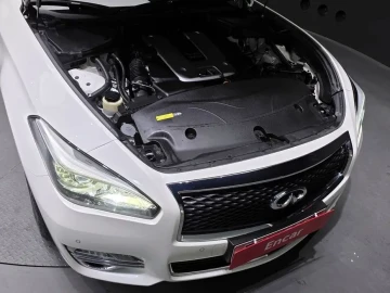 2018 Infiniti Q70 с пробегом 107 344 км