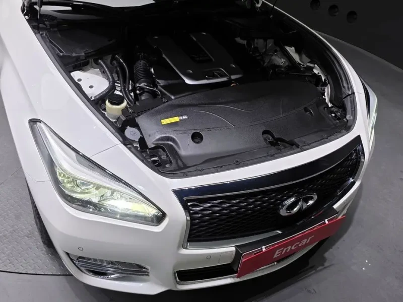 2018 Infiniti Q70 с пробегом 107 344 км