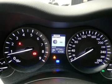 2018 Infiniti Q70 с пробегом 107 344 км