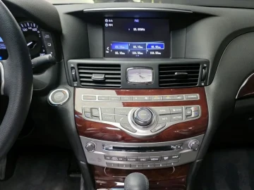 2018 Infiniti Q70 с пробегом 107 344 км