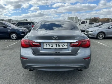 2018 Infiniti Q70 с пробегом 198 487 км
