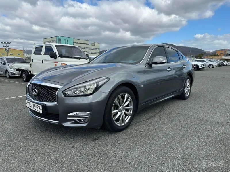 2018 Infiniti Q70 с пробегом 198 487 км