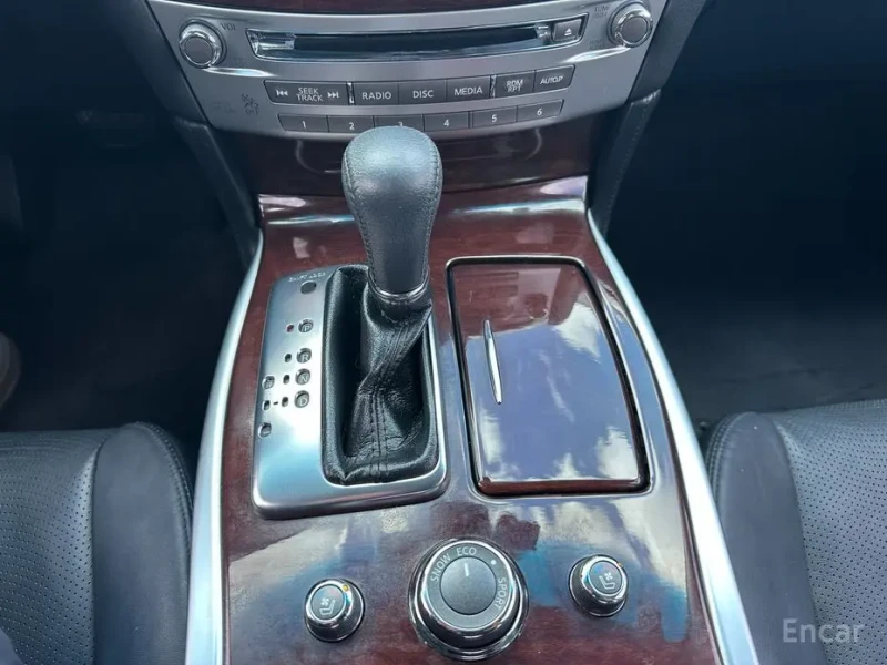 2018 Infiniti Q70 с пробегом 198 487 км