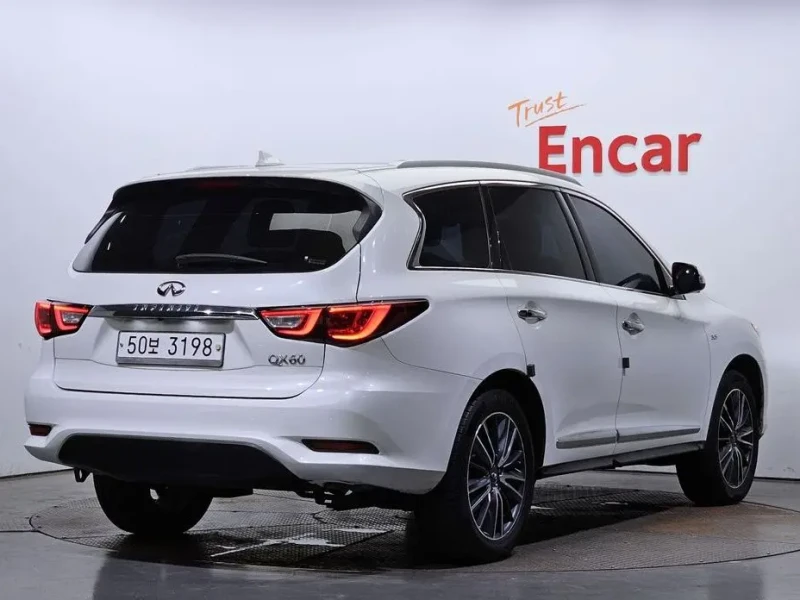 2017 Infiniti QX60 с пробегом 132 237 км
