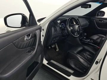2017 Infiniti QX70 с пробегом 116 404 км