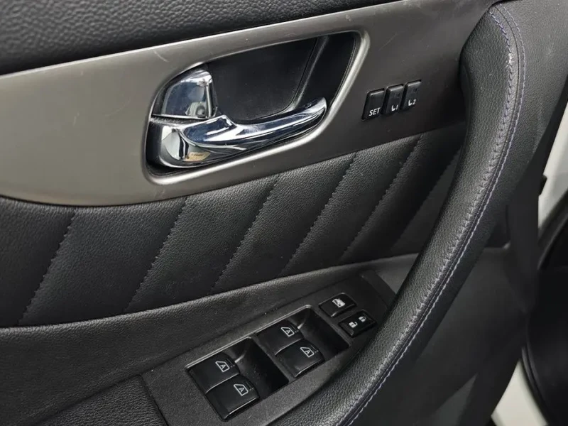 2017 Infiniti QX70 с пробегом 116 404 км