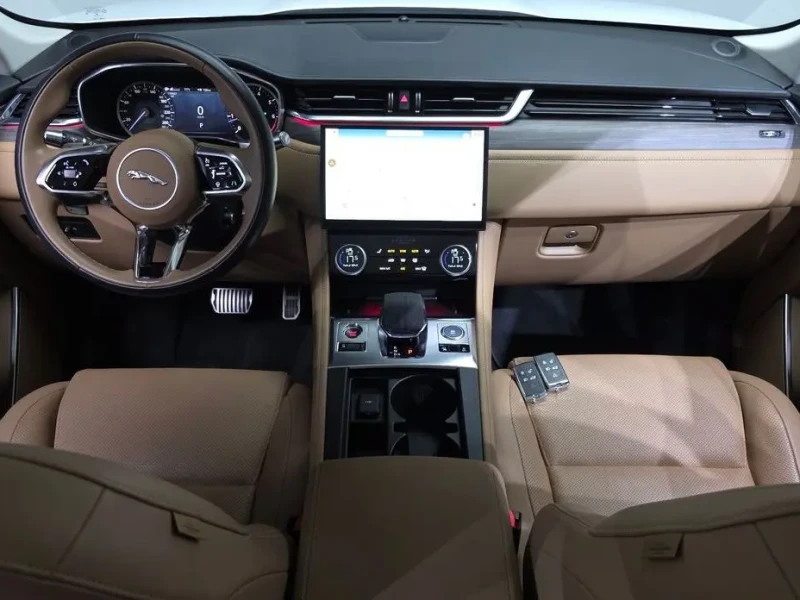 2022 Jaguar F-Pace с пробегом 19 657 км