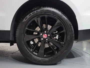 2022 Jaguar F-Pace с пробегом 19 657 км