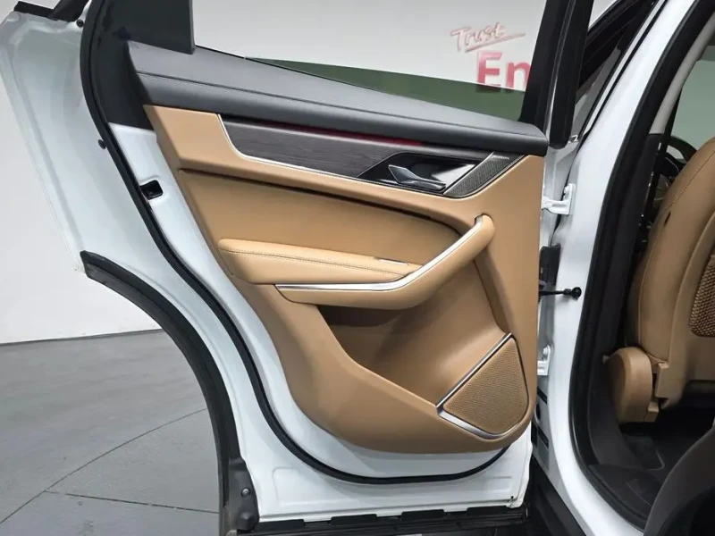 2022 Jaguar F-Pace с пробегом 19 657 км