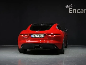 2021 Jaguar F-Type с пробегом 25 950 км