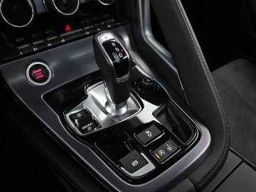 2021 Jaguar F-Type с пробегом 25 950 км
