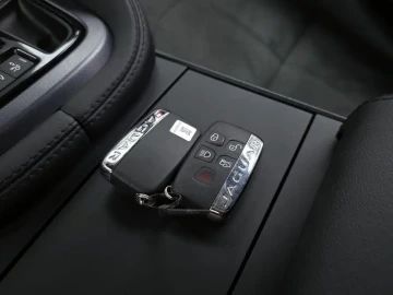 2021 Jaguar F-Type с пробегом 25 950 км