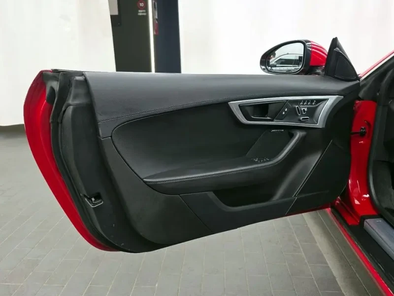 2021 Jaguar F-Type с пробегом 25 950 км