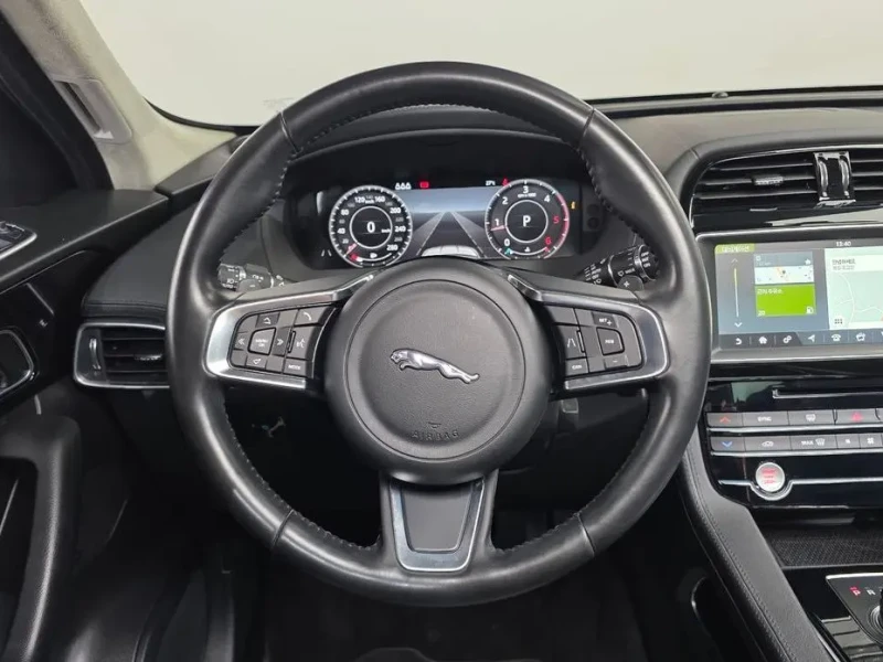 2020 Jaguar F-Pace с пробегом 89 570 км