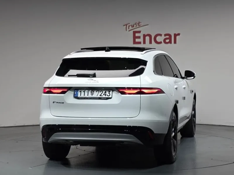 2022 Jaguar F-Pace с пробегом 19 657 км