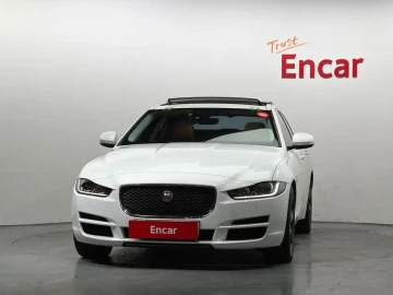 2019 Jaguar XE с пробегом 107 091 км