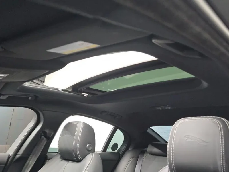 2020 Jaguar XE с пробегом 27 821 км