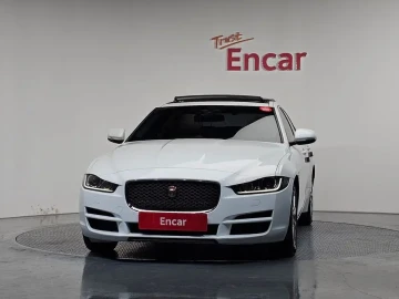 2018 Jaguar XE с пробегом 92 685 км