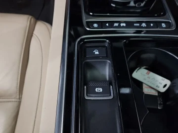 2018 Jaguar XE с пробегом 92 685 км
