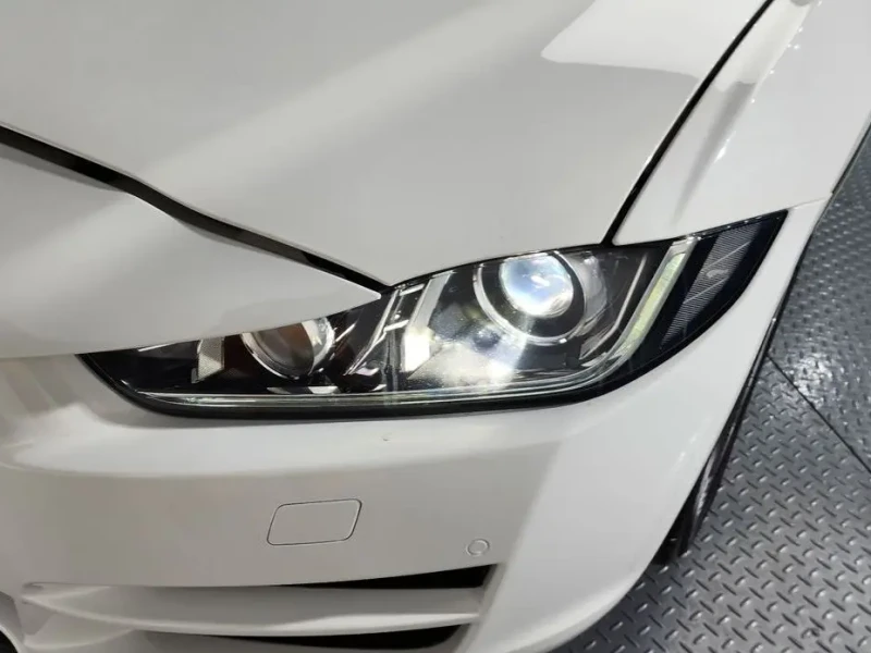 2018 Jaguar XE с пробегом 92 685 км
