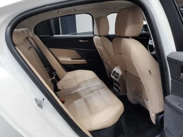 2018 Jaguar XE с пробегом 92 685 км