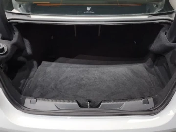 2018 Jaguar XE с пробегом 92 685 км