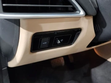 2018 Jaguar XE с пробегом 92 685 км