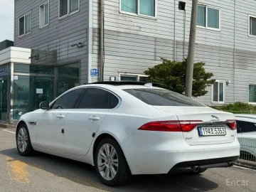 2017 Jaguar XF с пробегом 74 633 км
