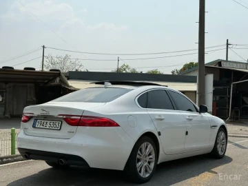 2017 Jaguar XF с пробегом 74 633 км