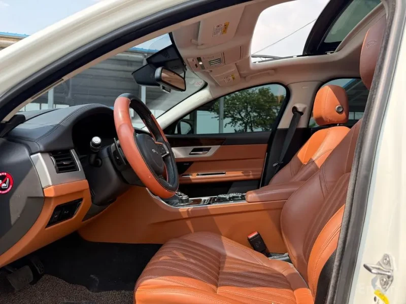 2017 Jaguar XF с пробегом 74 633 км