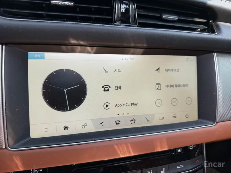 2017 Jaguar XF с пробегом 74 633 км