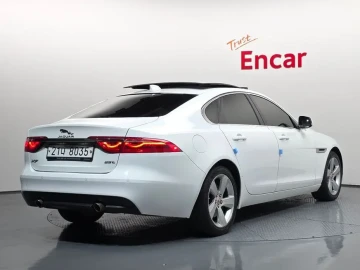 2018 Jaguar XF с пробегом 103 773 км