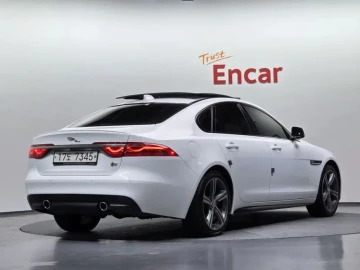 2017 Jaguar XF с пробегом 92 178 км