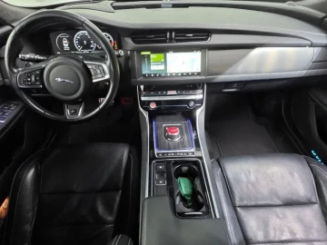 2017 Jaguar XF с пробегом 92 178 км