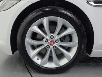 2019 Jaguar XF с пробегом 46 355 км