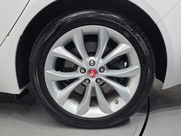 2019 Jaguar XF с пробегом 46 355 км
