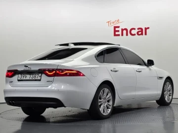 2018 Jaguar XF с пробегом 75 654 км