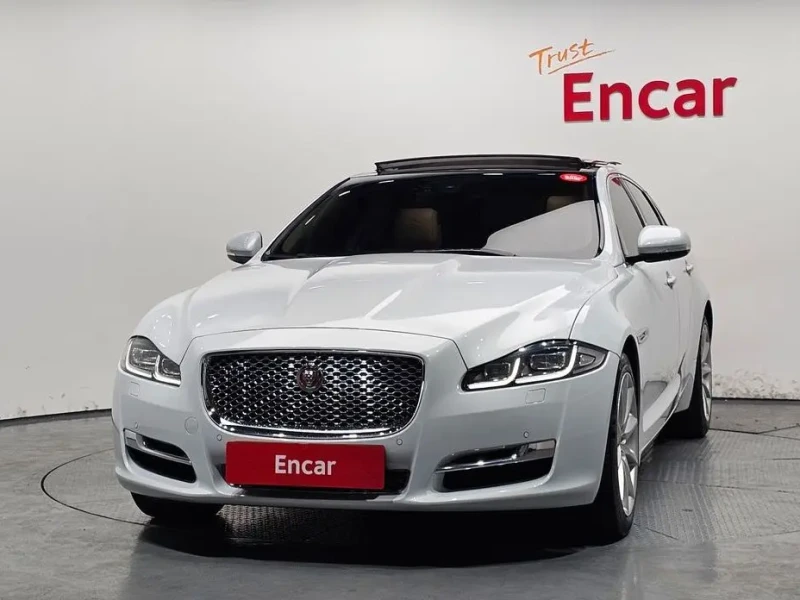 2017 Jaguar XJ с пробегом 109 406 км