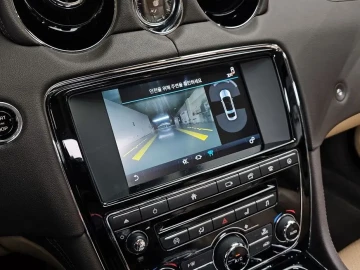 2017 Jaguar XJ с пробегом 109 406 км