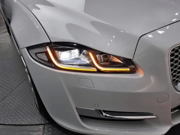 2017 Jaguar XJ с пробегом 109 406 км